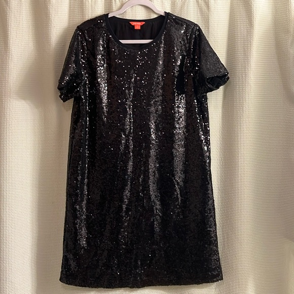 Ladies sequins dress - Picture 1 of 4